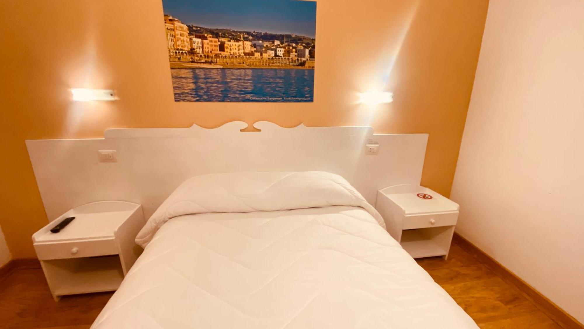 Deluxe Single Room,1679586479:JPEG