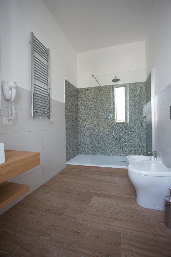 Deluxe Double Room with Balcony and Sea View