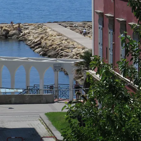 5 Rooms Affittacamere-2